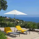 Quiet 4 Bedrooms Full Sea View Heated Pool *