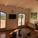 Quiet 4 Bedrooms Full Sea View Heated Pool Villa