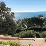 Quiet 4 Bedrooms Full Sea View Heated Pool *