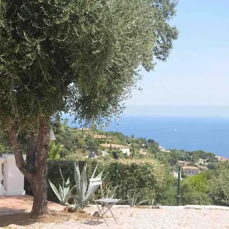Quiet 4 Bedrooms Full Sea View Heated Pool * Sainte-Maxime