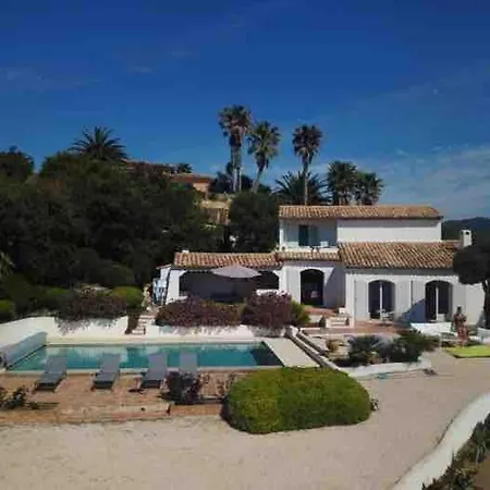 Quiet 4 Bedrooms Full Sea View Heated Pool *