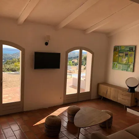 Quiet 4 Bedrooms Full Sea View Heated Pool Villa
