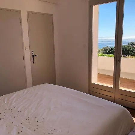 Quiet 4 Bedrooms Full Sea View Heated Pool *