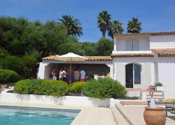 Quiet 4 Bedrooms Full Sea View Heated Pool Villa *