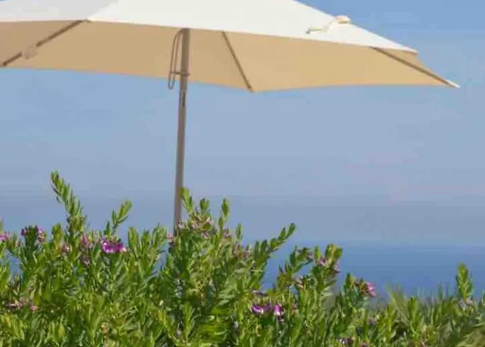 Quiet 4 Bedrooms Full Sea View Heated Pool *