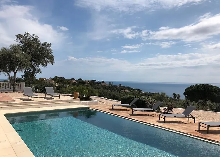 Quiet 4 Bedrooms Full Sea View Heated Pool * Sainte-Maxime