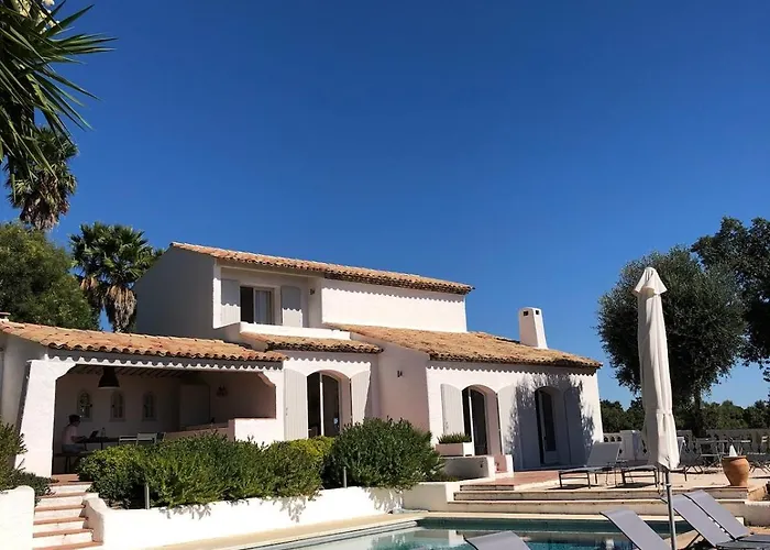 Quiet 4 Bedrooms Full Sea View Heated Pool * Sainte-Maxime