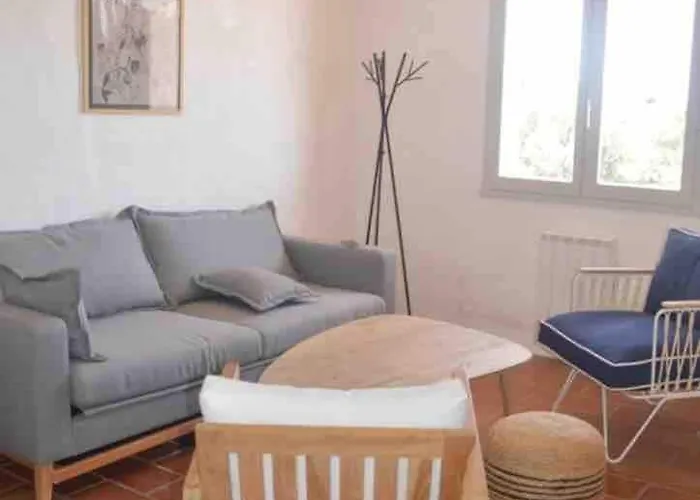 Quiet 4 Bedrooms Full Sea View Heated Pool Villa *